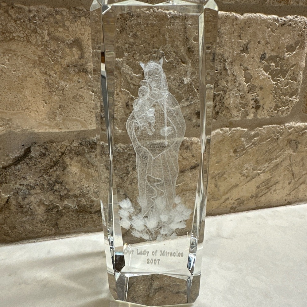 3D Laser Etched Crystal Glass Paper Weight Our Lady Of Miracles